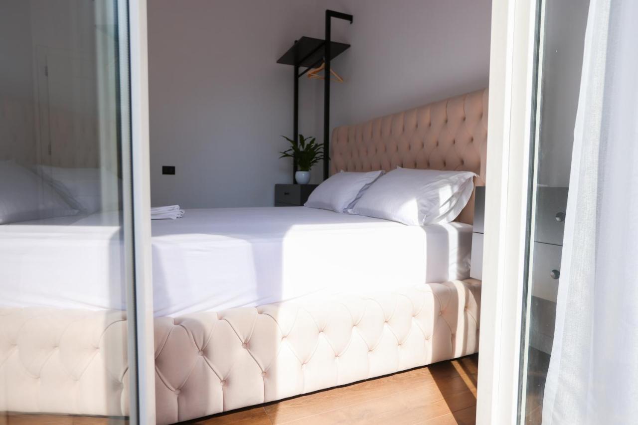 "Middlenest" Central Apartment Tirana Exterior photo