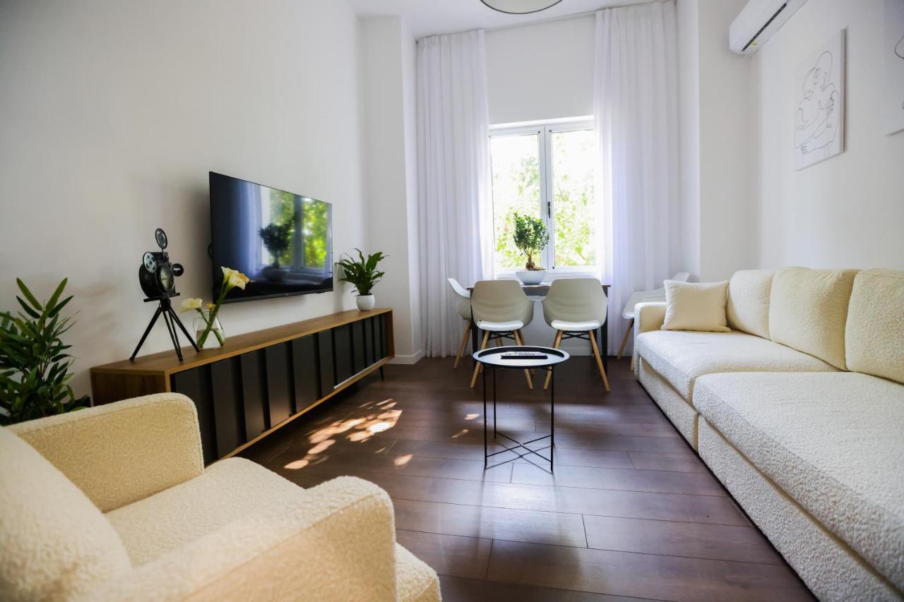 "Middlenest" Central Apartment Tirana Exterior photo